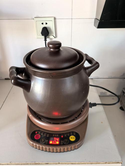 全自動(dòng)紫砂電燉鍋煲湯鍋熬煮粥鍋智能燜肉神器養(yǎng)生電砂鍋家用